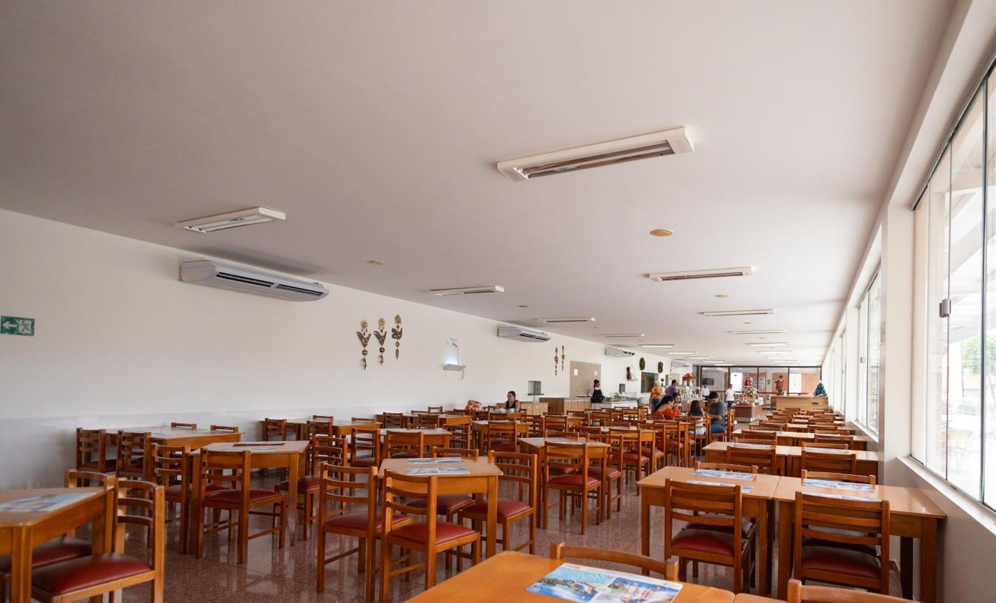 Diroma Fiori Hotel - Bvtur Caldas Novas Buitenkant foto